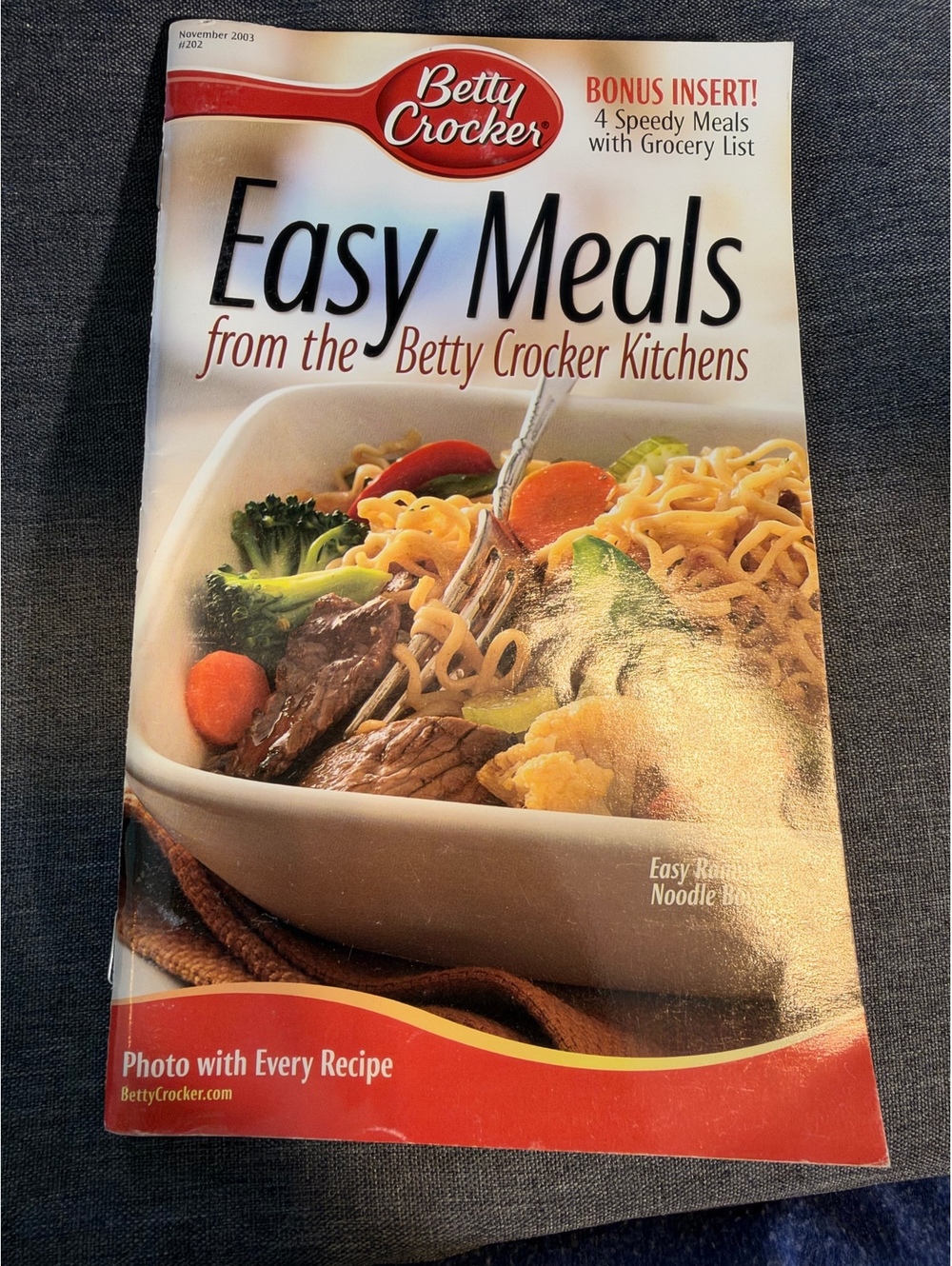 Betty Crocker Easy Meals Cookbook - Quick and Simple Recipes for Everyday Dining